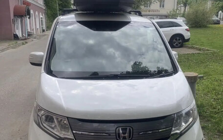 Honda Stepwgn IV, 2015 год, 1 750 000 рублей, 1 фотография