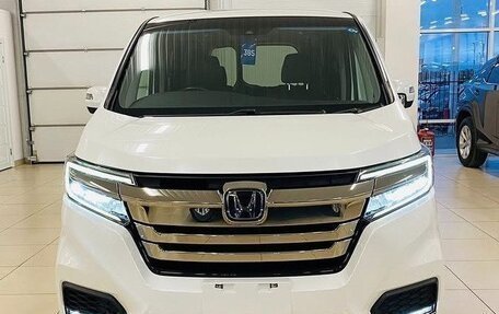 Honda Stepwgn IV, 2021 год, 2 230 000 рублей, 2 фотография