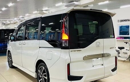 Honda Stepwgn IV, 2021 год, 2 230 000 рублей, 7 фотография