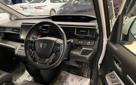 Honda Stepwgn IV, 2021 год, 2 230 000 рублей, 9 фотография