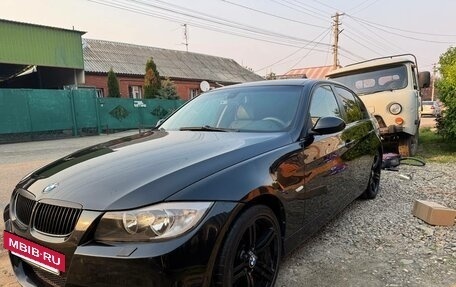 BMW 3 серия, 2006 год, 800 000 рублей, 2 фотография