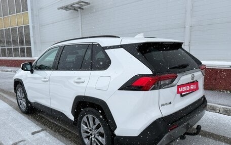 Toyota RAV4, 2021 год, 4 080 000 рублей, 5 фотография