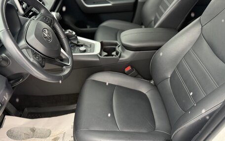 Toyota RAV4, 2021 год, 4 080 000 рублей, 15 фотография