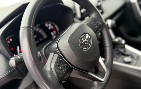 Toyota RAV4, 2021 год, 4 080 000 рублей, 17 фотография