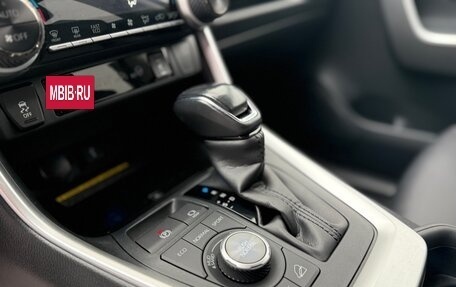 Toyota RAV4, 2021 год, 4 080 000 рублей, 18 фотография