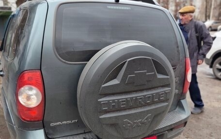 Chevrolet Niva I рестайлинг, 2015 год, 550 000 рублей, 4 фотография