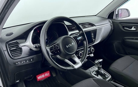 KIA Rio IV, 2022 год, 1 590 000 рублей, 13 фотография