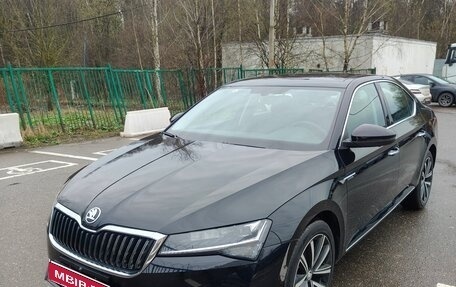 Skoda Superb III рестайлинг, 2025 год, 3 400 000 рублей, 1 фотография