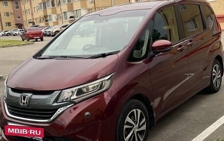 Honda Freed II, 2017 год, 1 700 000 рублей, 4 фотография