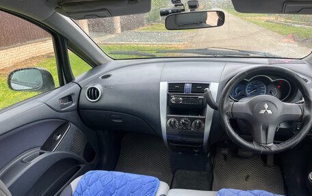 Mitsubishi Colt VI рестайлинг, 2003 год, 295 000 рублей, 5 фотография