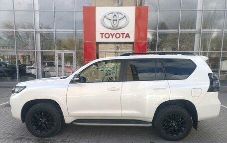 Toyota Land Cruiser Prado 150 рестайлинг 2, 2021 год, 7 250 000 рублей, 8 фотография