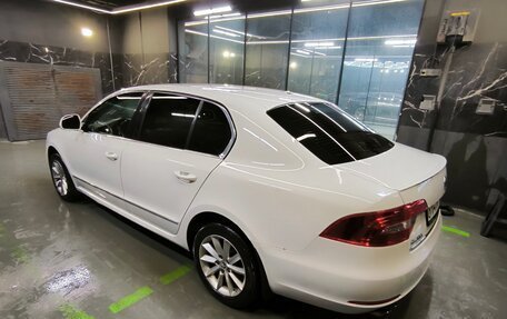 Skoda Superb III рестайлинг, 2013 год, 1 000 000 рублей, 3 фотография