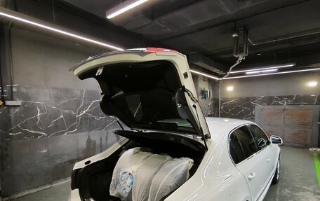 Skoda Superb III рестайлинг, 2013 год, 1 000 000 рублей, 15 фотография