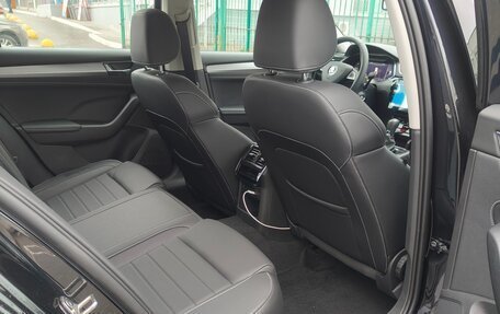 Skoda Superb III рестайлинг, 2025 год, 3 400 000 рублей, 11 фотография