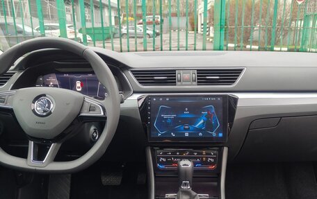 Skoda Superb III рестайлинг, 2025 год, 3 400 000 рублей, 20 фотография