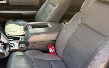 Toyota Tundra II, 2016 год, 5 000 000 рублей, 24 фотография