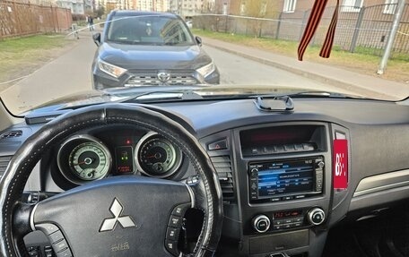 Mitsubishi Pajero IV, 2013 год, 2 250 000 рублей, 5 фотография