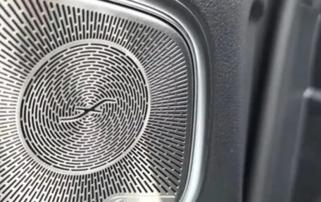 Mercedes-Benz GLC, 2025 год, 14 фотография