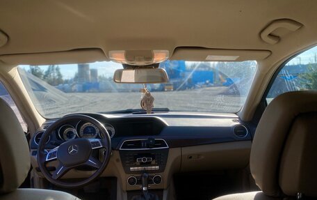 Mercedes-Benz C-Класс, 2012 год, 1 400 000 рублей, 7 фотография