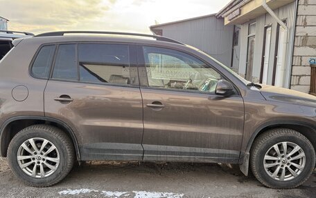 Volkswagen Tiguan I, 2014 год, 1 250 000 рублей, 2 фотография