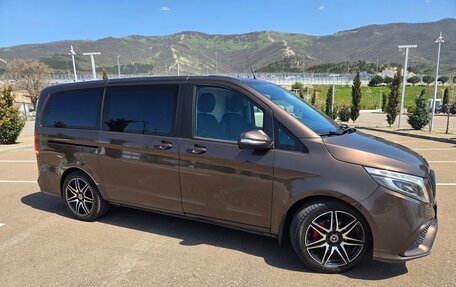 Mercedes-Benz V-Класс, 2014 год, 3 100 000 рублей, 5 фотография