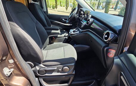 Mercedes-Benz V-Класс, 2014 год, 3 100 000 рублей, 15 фотография