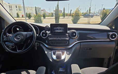 Mercedes-Benz V-Класс, 2014 год, 3 100 000 рублей, 16 фотография