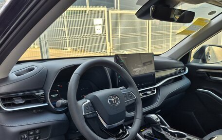 Toyota Highlander, 2025 год, 5 699 000 рублей, 19 фотография
