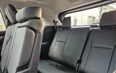 Toyota Highlander, 2025 год, 5 699 000 рублей, 30 фотография