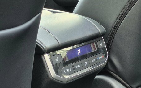 Toyota Highlander, 2025 год, 5 699 000 рублей, 29 фотография