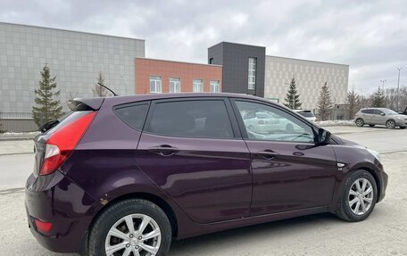 Hyundai Solaris II рестайлинг, 2013 год, 850 000 рублей, 4 фотография