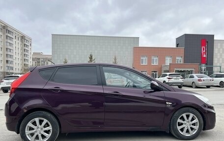 Hyundai Solaris II рестайлинг, 2013 год, 850 000 рублей, 5 фотография