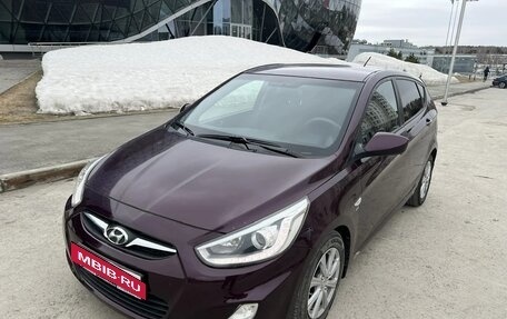 Hyundai Solaris II рестайлинг, 2013 год, 850 000 рублей, 3 фотография