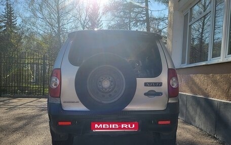 Chevrolet Niva I рестайлинг, 2012 год, 250 000 рублей, 3 фотография