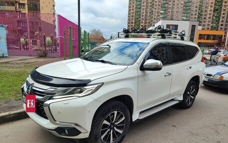 Mitsubishi Pajero Sport III рестайлинг, 2017 год, 2 650 000 рублей, 2 фотография