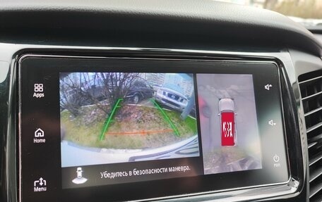 Mitsubishi Pajero Sport III рестайлинг, 2017 год, 2 650 000 рублей, 11 фотография