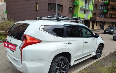 Mitsubishi Pajero Sport III рестайлинг, 2017 год, 2 650 000 рублей, 5 фотография