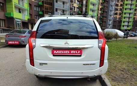 Mitsubishi Pajero Sport III рестайлинг, 2017 год, 2 650 000 рублей, 6 фотография