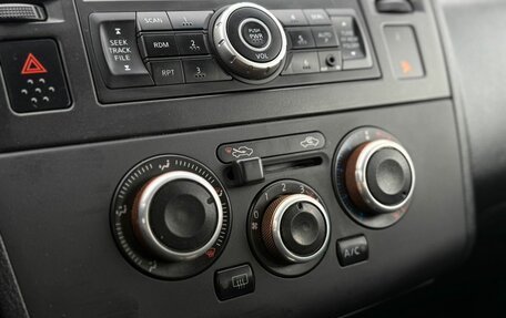 Nissan Tiida, 2013 год, 750 000 рублей, 24 фотография