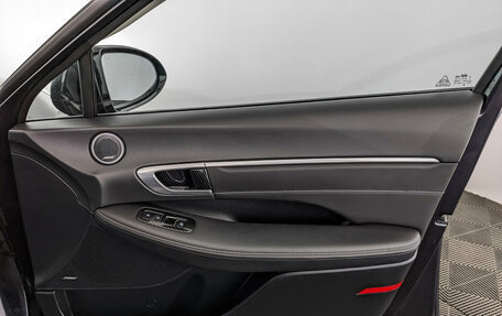 Hyundai Sonata VIII, 2021 год, 2 600 000 рублей, 24 фотография