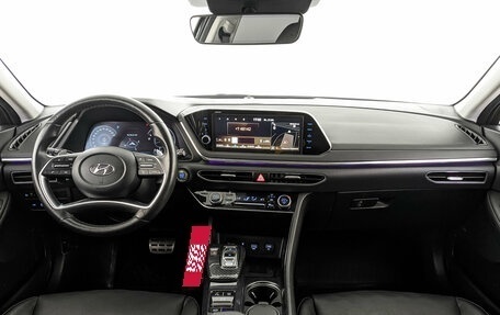 Hyundai Sonata VIII, 2021 год, 2 600 000 рублей, 14 фотография