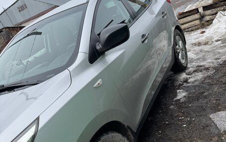 Hyundai ix35 I рестайлинг, 2011 год, 1 300 000 рублей, 2 фотография