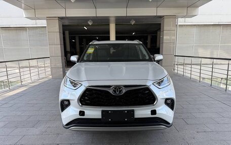 Toyota Highlander, 2026 год, 4 987 000 рублей, 2 фотография