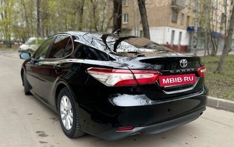 Toyota Camry, 2020 год, 2 200 000 рублей, 7 фотография