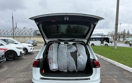 Volkswagen Tiguan II, 2020 год, 2 630 000 рублей, 23 фотография