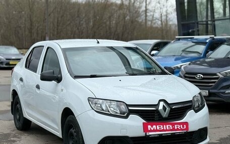 Renault Logan II, 2018 год, 440 000 рублей, 2 фотография