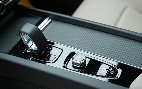 Volvo XC60 II, 2025 год, 5 880 000 рублей, 11 фотография