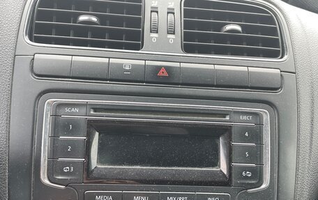 Volkswagen Polo VI (EU Market), 2013 год, 440 000 рублей, 15 фотография