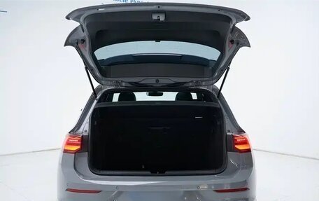 Volkswagen Golf VIII, 2022 год, 1 930 000 рублей, 4 фотография