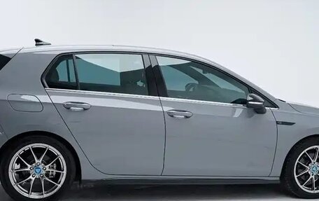 Volkswagen Golf VIII, 2022 год, 1 930 000 рублей, 6 фотография